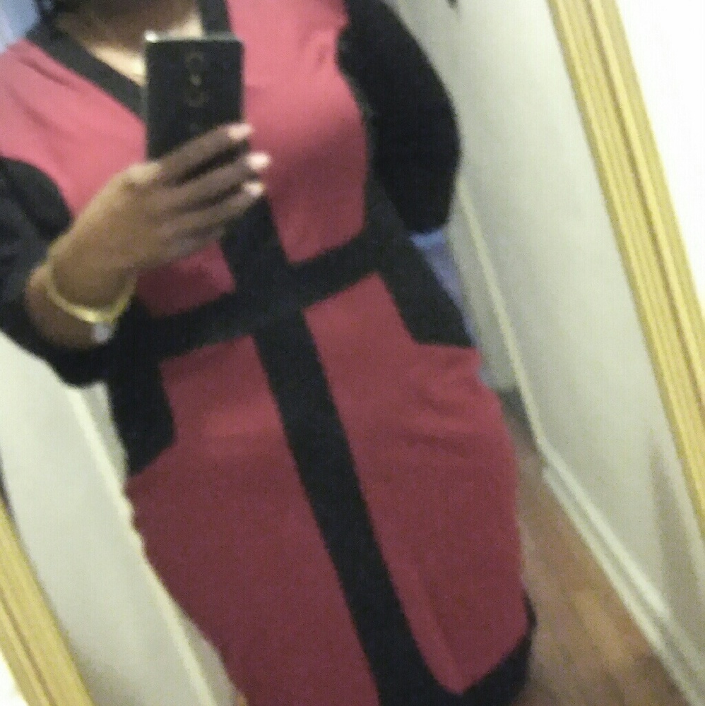 Dress - Picture 3 of 3